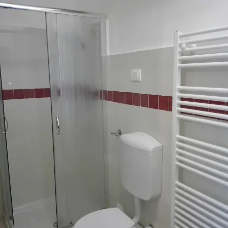 Peschiera Xad بيت ضيافة