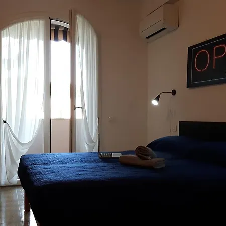 Peschiera Xad بيت ضيافة *