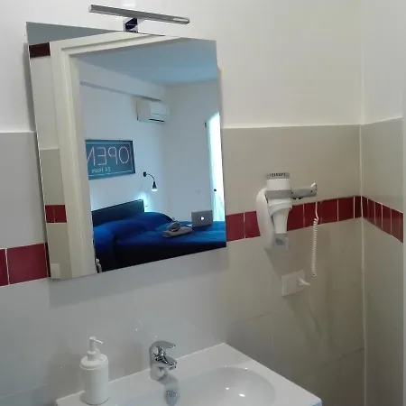 Peschiera Xad * بسكييرا ديل غاردا
